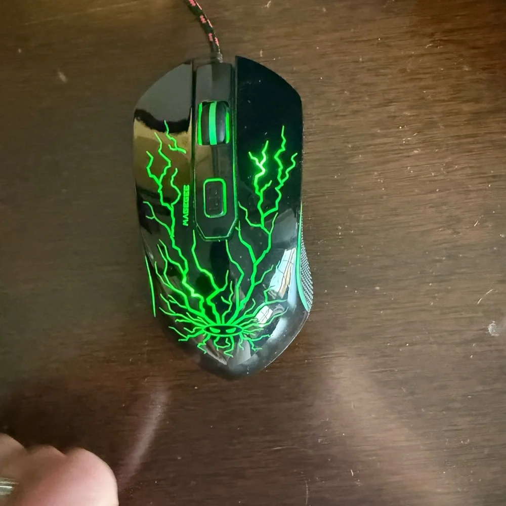 Wired Gaming Mouse with black LED Design multi - colors